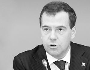 Медведев пригрозил направить чиновников тушить лесные пожары