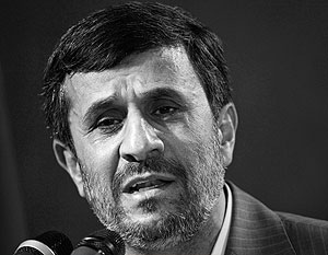 Махмуд Ахмадинежад ввязался в новый конфликт с духовным лидером Ирана