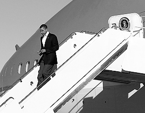 Самолет Обамы сел со второй попытки при недопустимом уровне облачности