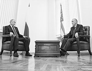 Александр Анкваб и Владимир Путин обсудили ситуацию в республике после смерти президента 