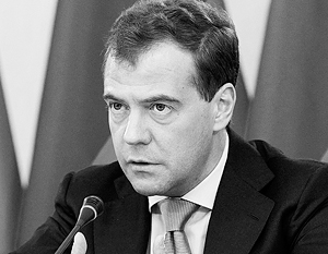 Медведев: В общественные советы нельзя приходить только за «мигалками»