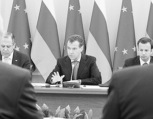 Медведев констатировал, что процесс вступления в ВТО опять затягивается 