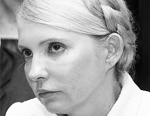 Юлия Тимошенко засиделась на скамье подсудимых и хочет на Запад