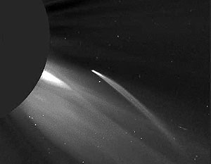 Ученые впервые сняли «самоубийство» кометы