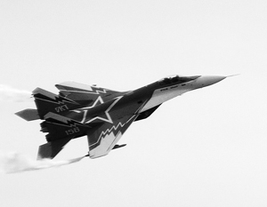Источник: МиГ-29 прекратил полет на МАКС-2011 из-за неполадок