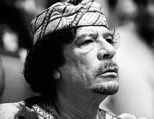 Могила Каддафи затерялась в песках 