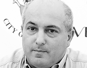 Москвич Сергей Гюрджиан не вписался в азербайджанский самолет своими «корнями»