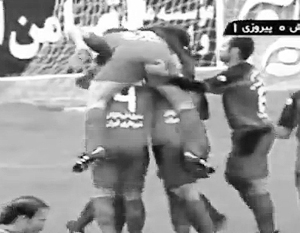 Иранские игроки временно отстранены от футбола за неэтичное поведение