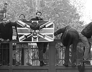 Лондон решил эвакуировать дипломатов из Тегерана