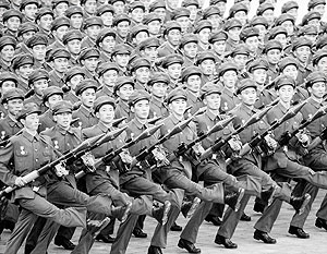 После смерти Ким Чен Ира ближайшие соседи КНДР опасаются ее армии. Южная Корея уже привела свои войска в боевую готовность