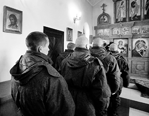 Минобороны: 70% российских офицеров верят в Бога