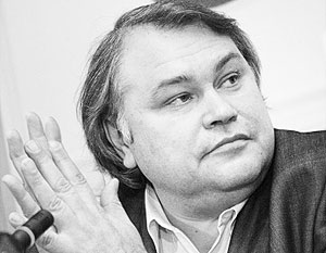 Аркадий Мамонтов косо смотрит на иностранных агентов влияния в России