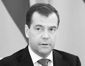 Медведев: Предпосылок для революций в России нет