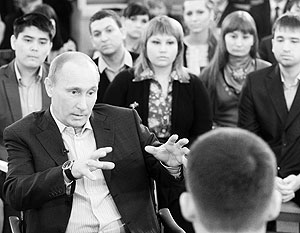 В России больше никогда не будет диктатуры, заверил студентов Владимир Путин