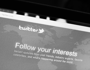 «Твиттер» признал, что у других стран и народов бывают «иные контуры свободы»
