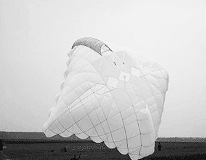 ВДВ: Новый парашют может появиться в войсках в 2013 году