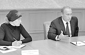 Президент РФ Владимир Путин на встрече с членами Комитета «Матери Беслана»