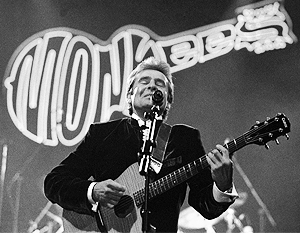 Вокалист The Monkees Дэви Джонс скончался в США
