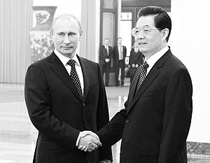 Лидер Китая поздравил Путина с победой на выборах