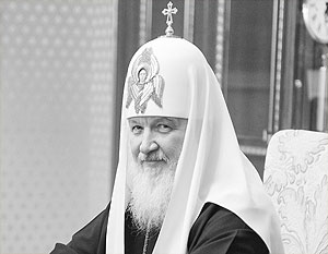 «Целят в патриарха, попадают в Россию»