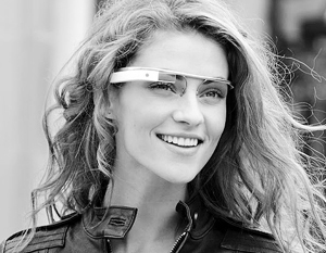 Google впервые показала компьютеризованные очки