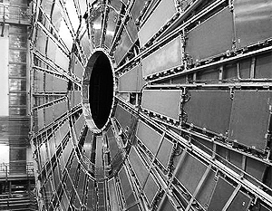 Большой адронный коллайдер разогнал частицы до рекордной скорости