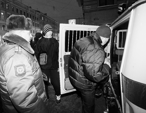 Полиция задержала участников пикета в поддержку Нургалиева
