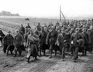 Польские пленные (на фото), взятые Красной Армией в 1939 году