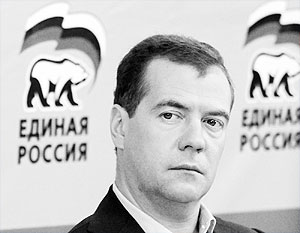 Медведев заявил о готовности вступить в «Единую Россию»