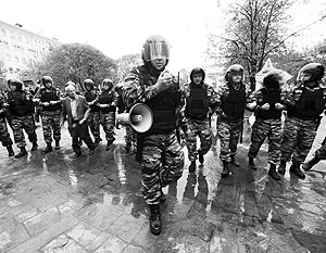 Массовые акции в Москве обострили вопрос регулирования действий полицейских