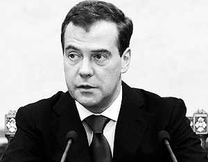 Медведев: «Единая Россия» должна восприниматься людьми как своя