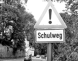 Эксперимент по ликвидации дорожных знаков с 2007 года стартует в семи небольших городках Евросоюза