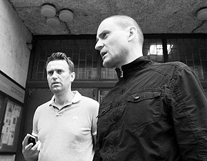 СК подтвердил обыски у Навального, Удальцова и Яшина