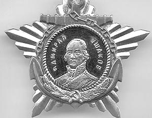 Из всех представленных на Sotheby's в качестве лотов советских наград самой ценной можно назвать орден адмирала Ушакова I степени