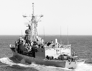 Корабль ВМС США открыл огонь по лодке у берегов ОАЭ
