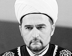 Машина муфтия Татарстана взорвана в Казани, его зам застрелен