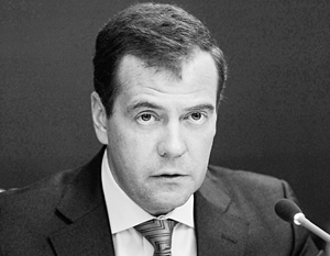 Медведев: Надо строить еще больше жилья