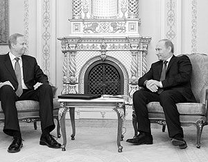Главный управляющий BP Роберт Дадли (слева) и президент России Владимир Путин (справа)
