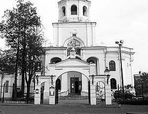 В московском храме собирают подписи за объединение с Белоруссией и Украиной