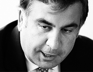 Наблюдатели не исключают, что на Саакашвили повлиял Запад 