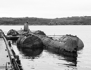 СМИ: Затопленные атомные субмарины поднимут для утилизации