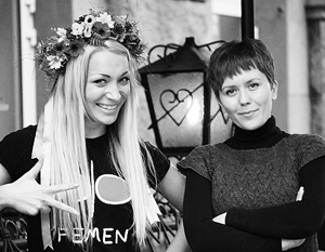 В отличие от Инны Шевченко (слева), сама лидер FEMEN Анна Гуцол неохотно занимается эксгибиционизмом