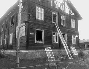 Возгорание произошло в 22-квартирном деревянном доме