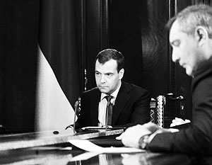 Медведев: Изменения в Минобороны не должны повлиять на гособоронзаказ