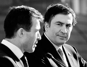 Саакашвили: Генсек НАТО был очень критичен в адрес Грузии