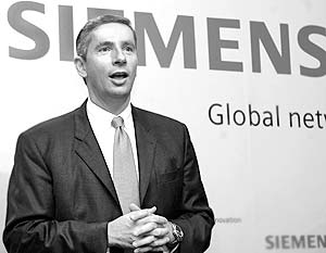 Генеральный директор Siemens Клаус Кляйнфельд