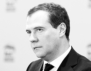 Медведев: Иностранное усыновление является следствием равнодушия государства