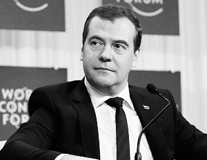 Медведев впервые пообщался с Иванишвили на форуме в Давосе