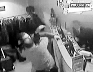 Дело об избиении полицейского в VIP-зале Шереметьево передано в СК