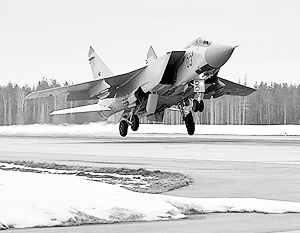 МиГ-31 экстренно сел под Пермью на одном двигателе